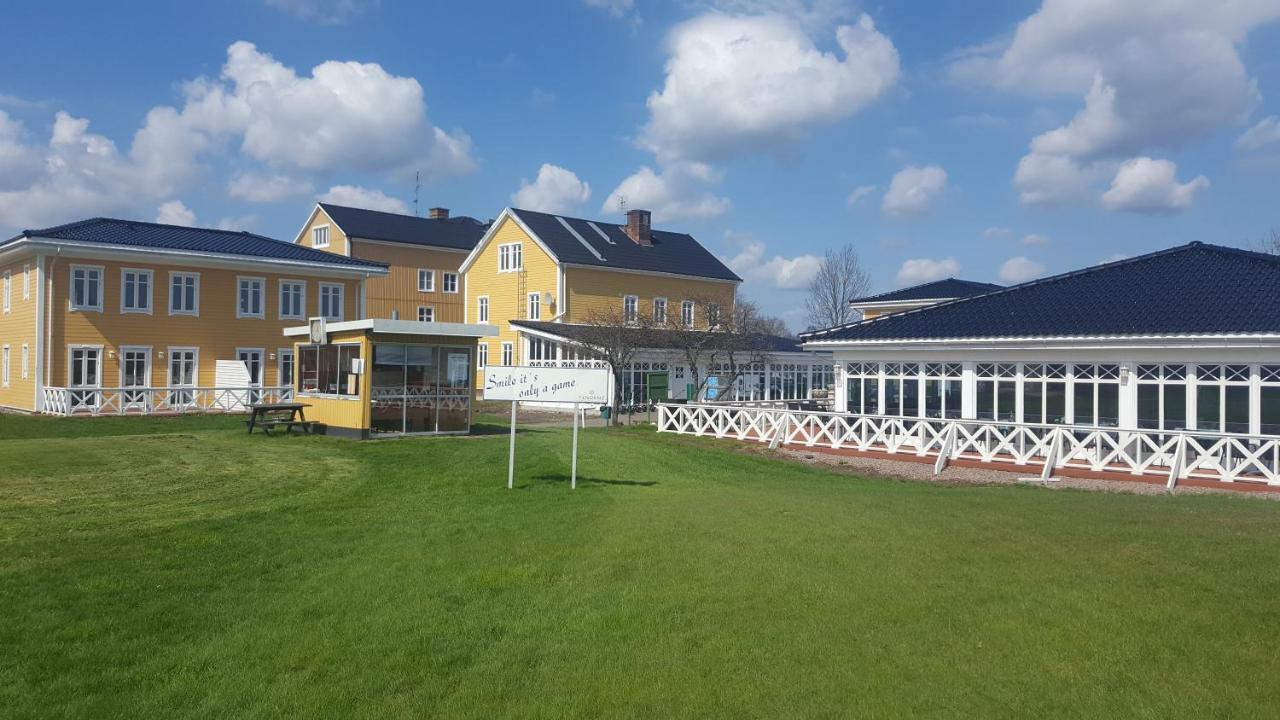 Melleruds Golfklubb Bed & Breakfast المظهر الخارجي الصورة