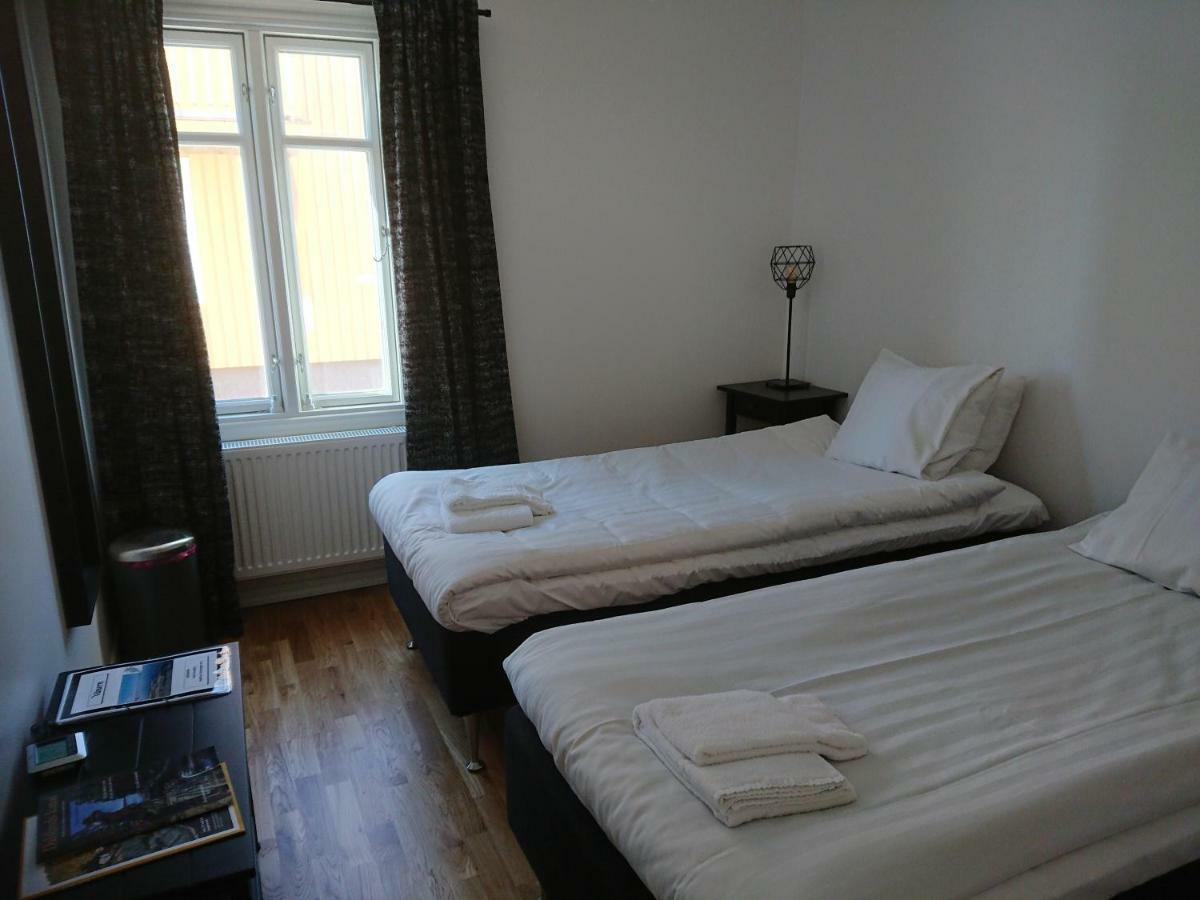 Melleruds Golfklubb Bed & Breakfast المظهر الخارجي الصورة